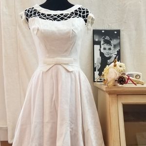 FLASH SALE Tatyana off white Alika dress